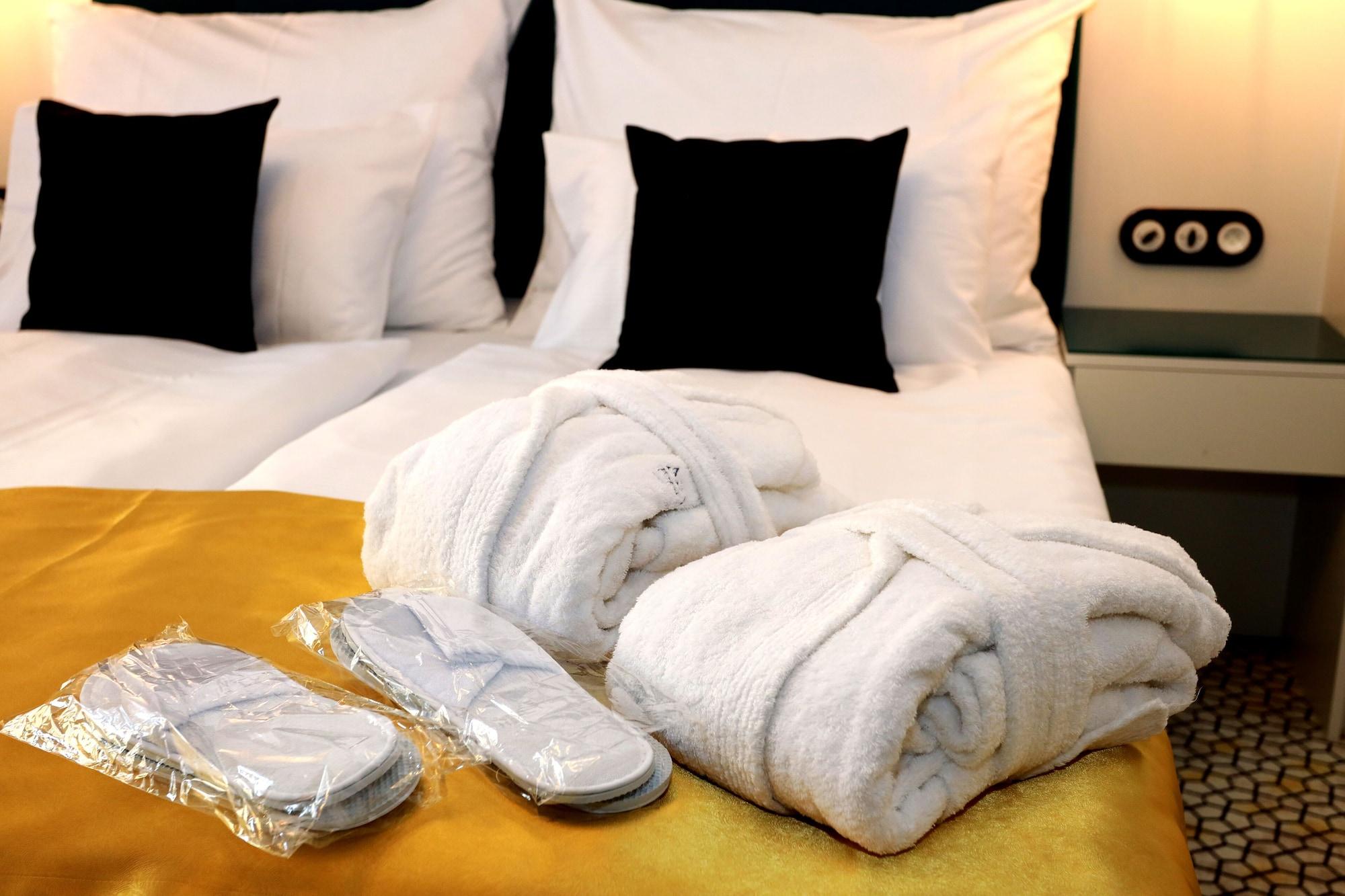 Art Deco Wolker By Astoria Hotel & Medical Spa Karlovy Vary Exterior foto